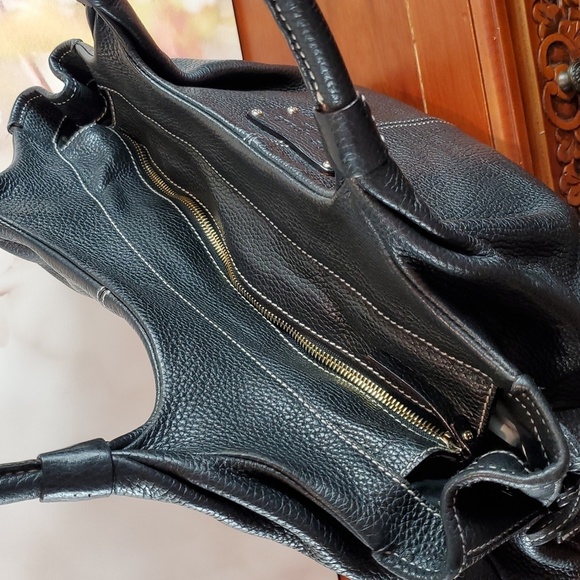 Kate Spade Satchel - Picture 8 of 12